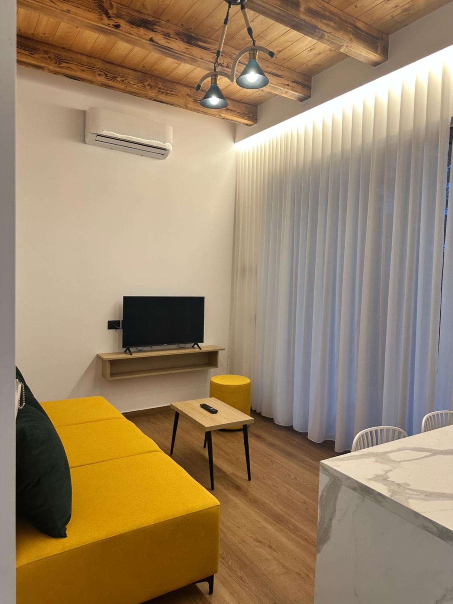 Hotel Frenki's